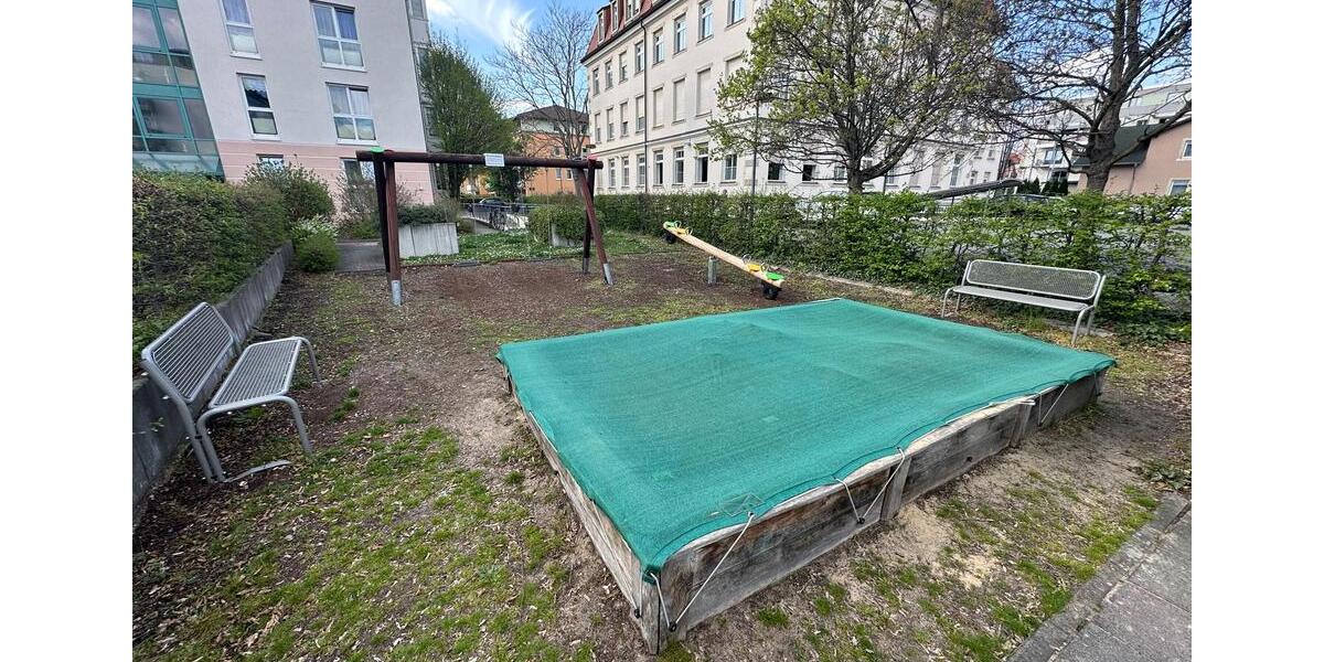 Dachgeschoßwohnung Dresden Blasewitz - 3 Zimmer, 60 m&sup2;, 225.000&euro; | Angebot:26642849