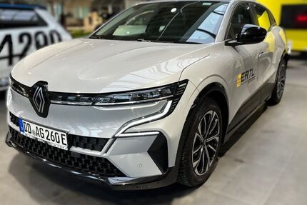 Renault Megane E-TECH 17.000 km 25.990 &euro; Dresden 01257