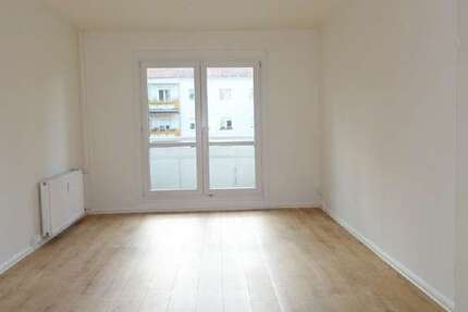 Wohnung zum Mieten in Dresden 850 € 77 m²