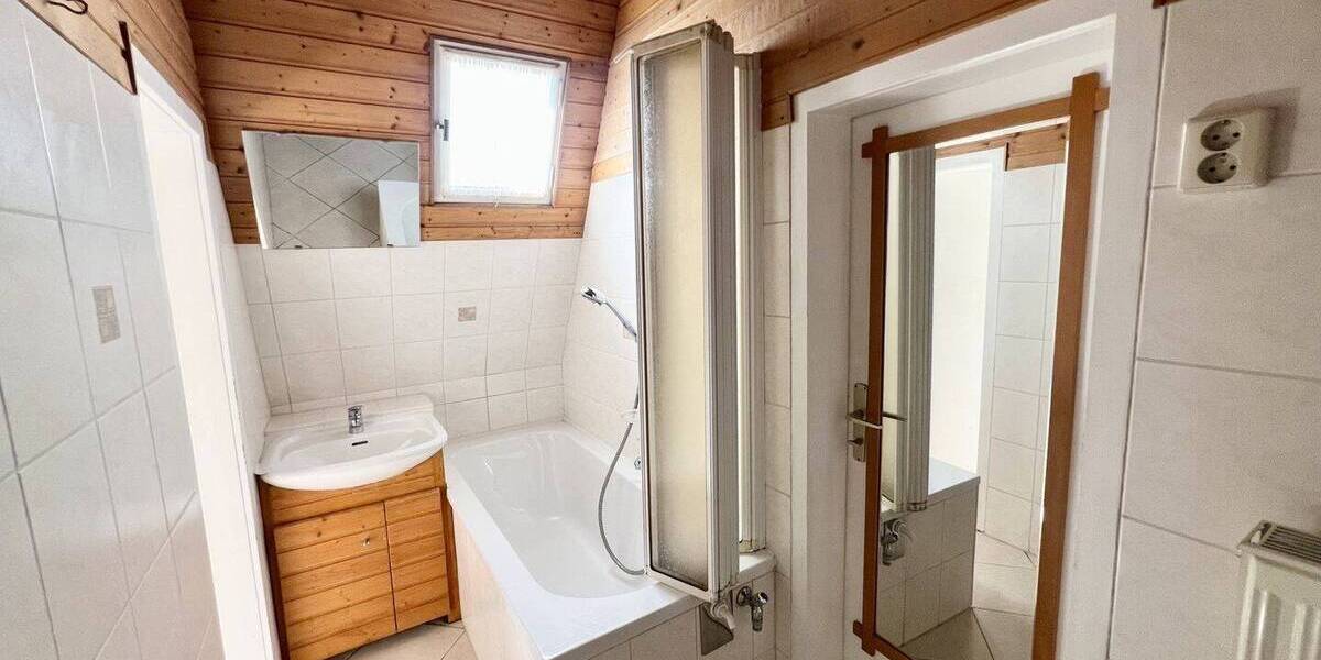 Etagenwohnung Rabenau - 3 Zimmer, 53 m&sup2;, 385&euro; | Angebot:26543713