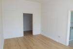 Freundliche 2-Zimmer-Wohnung mit neuem Laminatboden 