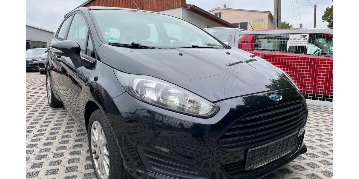 Ford Fiesta 122.950 km 4.900 &euro; Bannewitz 01728