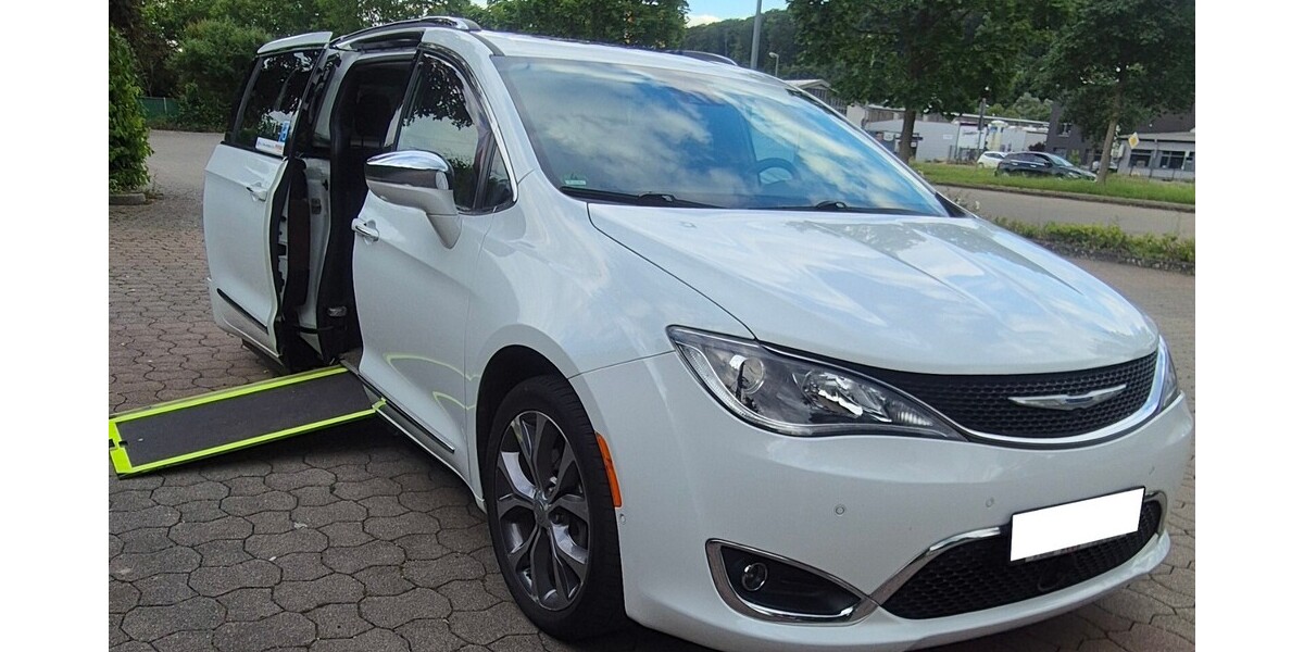 Chrysler Pacifica 84.700 km 50.990 &euro; Ebersbach 01561