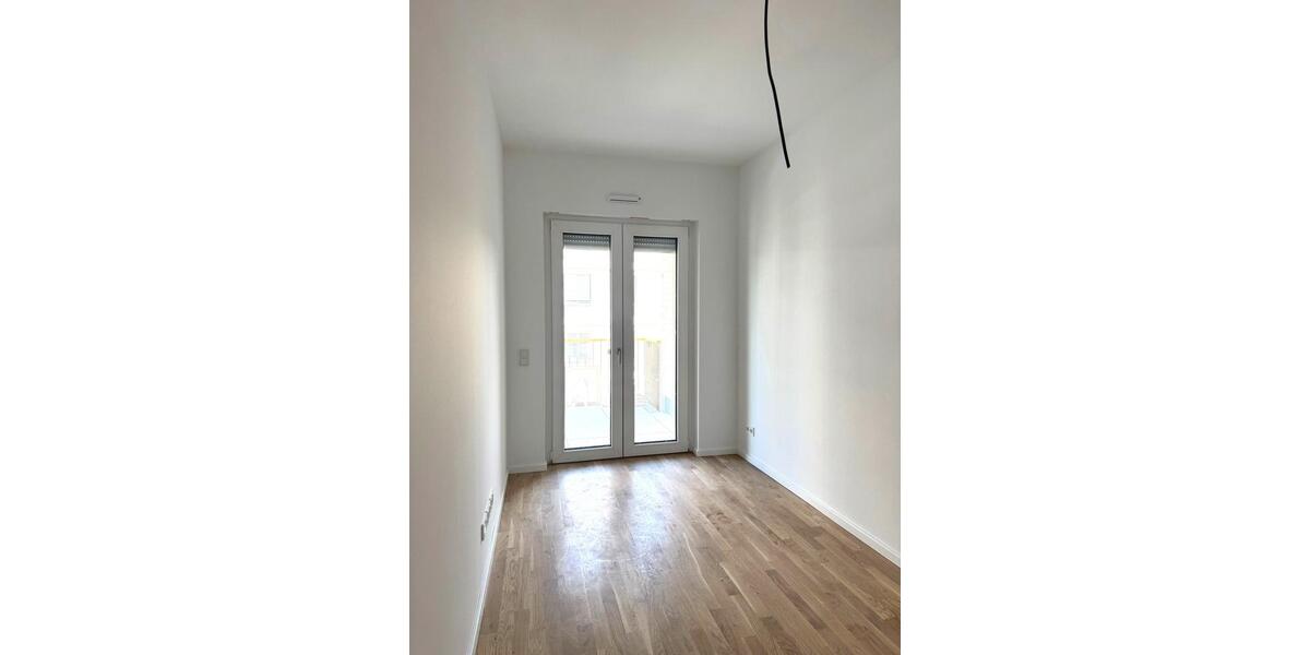 Etagenwohnung Dresden Neustadt - 3 Zimmer, 85 m&sup2;, 1.355&euro; | Angebot:25989844