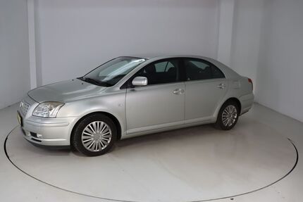 Toyota Avensis 208.682 km 2.600 &euro; Dresden 01237