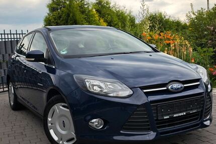 Ford Focus 104.000 km 3.700 &euro; Niederau 01689