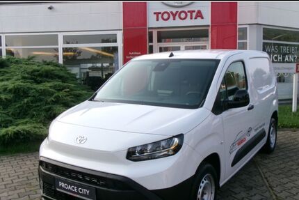 Toyota Proace City 6.000 km 24.890 &euro; Dresden 01259