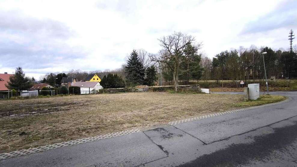 Grundstück zu verkaufen in Weißbach 65.000 € 595 m²