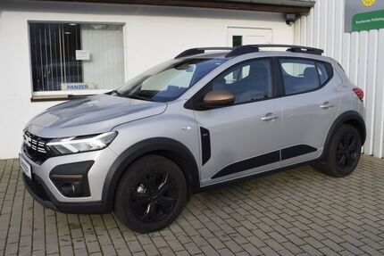 Dacia Sandero 14.300 km 15.990 &euro; Radebeul 01445