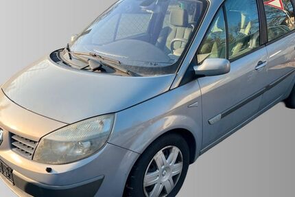 Renault Scenic 144.000 km 999 &euro; Dresden 01139