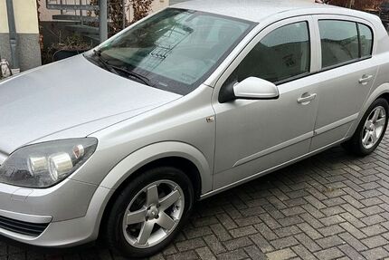 Opel Astra 159.000 km 2.999 &euro; Dresden 01139