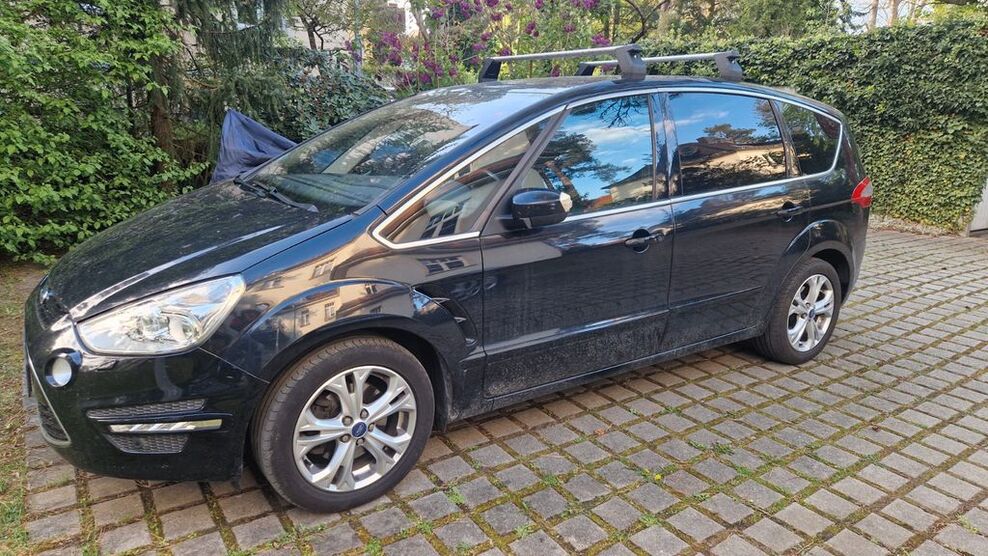 Ford S-Max 237.000 km 6.300 € Dresden 01109