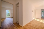 FÜR EIGENNUTZER – BÈL ETAGE – HELL & FREUNDLICH – BALKON – WANNENBAD – TIEFGARAGENSTELLPLATZ