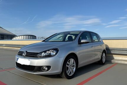 VW Golf 121.000 km 5.699 &euro; Dresden 01139