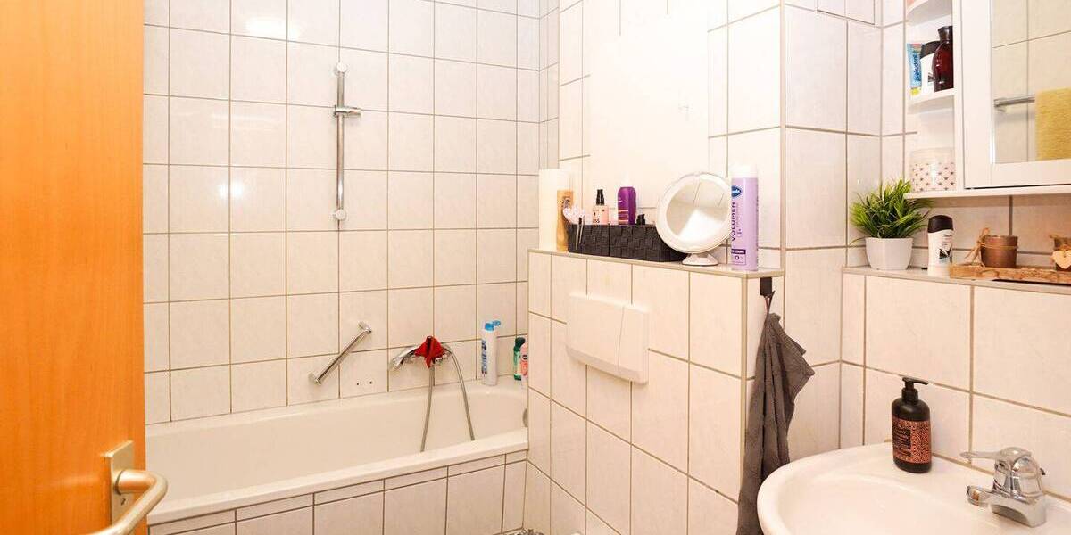 Etagenwohnung Dresden Weißig - 2 Zimmer, 52 m&sup2;, 120.000&euro; | Angebot:26204752