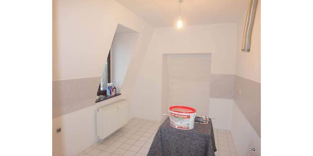 Ab Januar 2026: Stilvolle 3-Zimmer-Wohnung mit Parkettboden, sep. Küche & Badewanne * am Wasaplatz * 3 zimmer