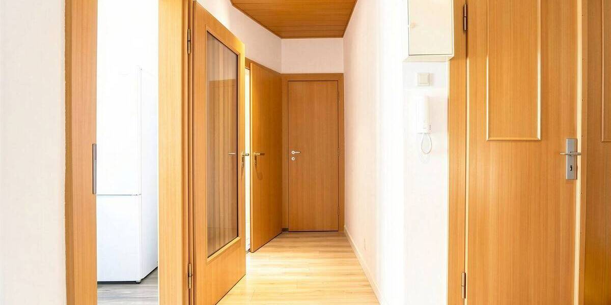 Etagenwohnung Dresden Naußlitz - 2 Zimmer, 63 m&sup2;, 179.000&euro; | Angebot:26851752