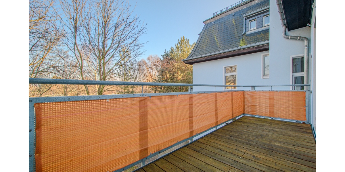 NEUES WANNENBAD MIT FENSTER & HANDTUCHHEIZKÖRPER – NEU GEFLIESTE KÜCHE – GUT GESCHNITTEN - Etagenwohnung Dresden Mickten-Kaditz | Angebot:25073447