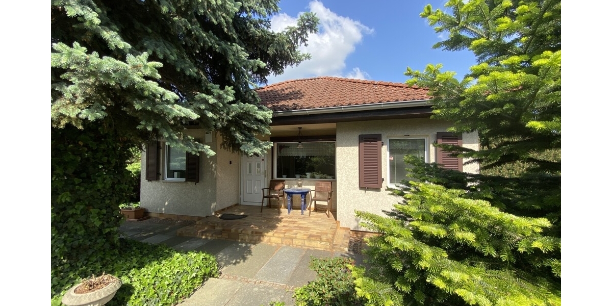 Kleiner Bungalow auf großem Baugrundstück in perfekter Lage von Coswig - Einfamilienhaus Coswig | Angebot:26889040