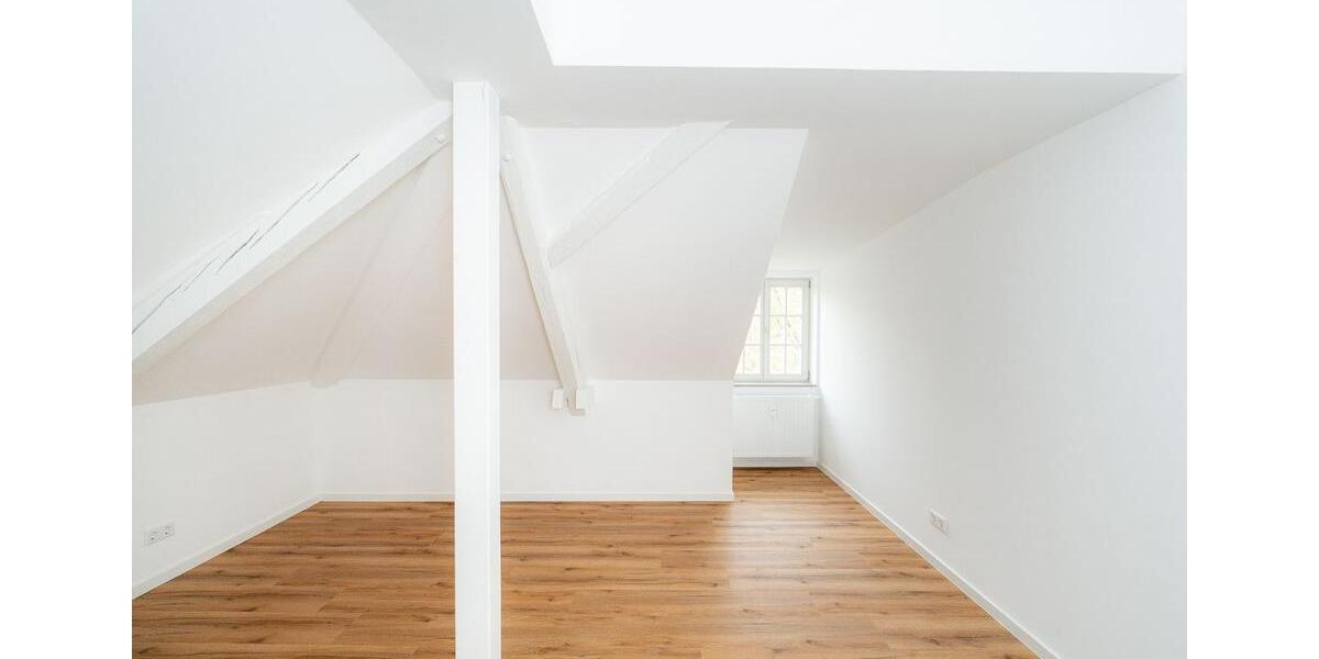 Einfamilienhaus Dresden Loschwitz - 4 Zimmer, 133 m&sup2;, 1.700&euro; | Angebot:23432213