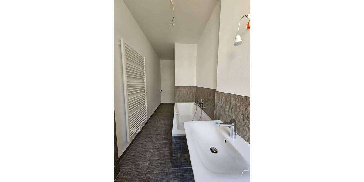 Etagenwohnung Dresden Äußere Neustadt - 5 Zimmer, 139 m&sup2;, 1.900&euro; | Angebot:26806226