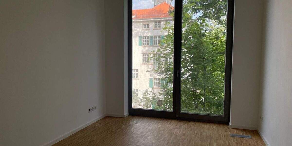 Einfamilienhaus Dresden Bühlau/Weißer Hirsch - 3 Zimmer, 107 m&sup2;, 2.240&euro; | Angebot:26930351