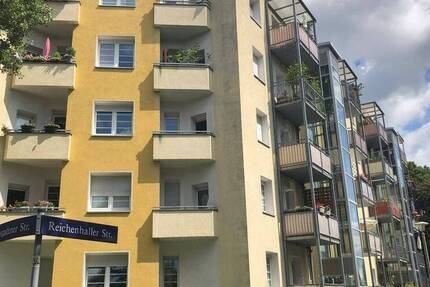 Neu sanierte 3-Zimmer-Wohnung mit Balkon in Laubegast zu vermieten!