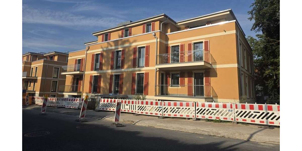 Etagenwohnung Dresden Prohlis - 1 Zimmer, 44 m&sup2;, 745&euro; | Angebot:27021412
