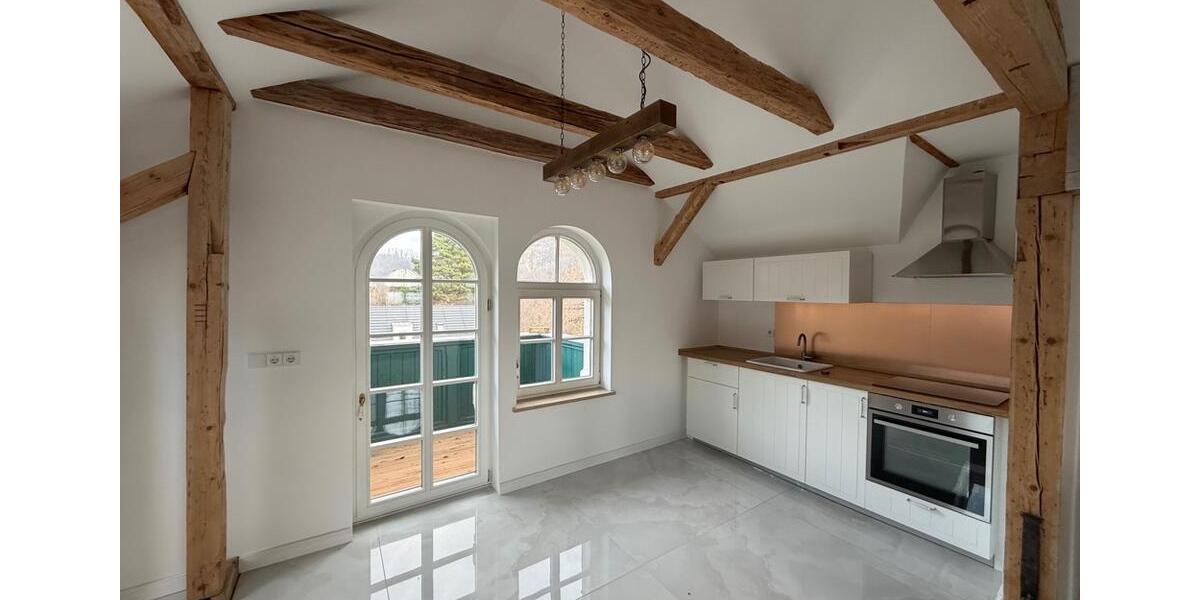 Dachgeschoßwohnung Radebeul - 2 Zimmer, 50 m&sup2;, 700&euro; | Angebot:25803452