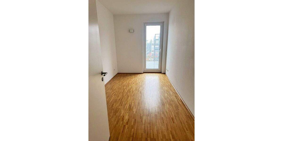 Etagenwohnung Dresden Striesen-Süd - 4 Zimmer, 143 m&sup2;, 1.920&euro; | Angebot:25261965