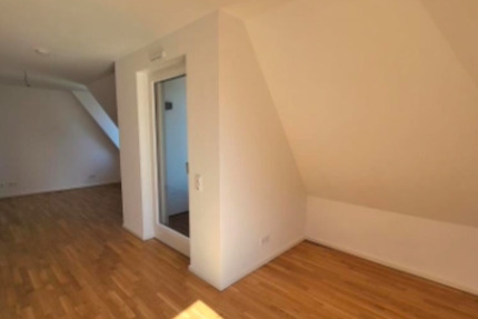 Wohnung Dresden - 1 Zimmer, 42 m&sup2;, 666&euro; | Angebot:25342709