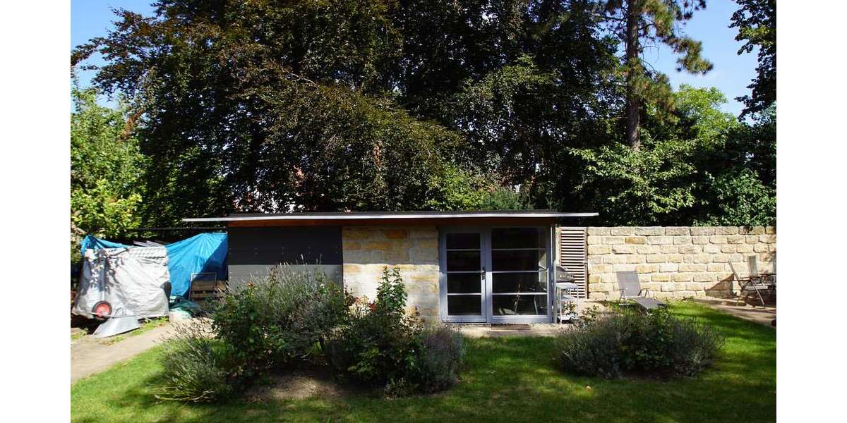 Stilvolle Stadtvilla: Historischer Charme & moderne Ausstattung – Perfekt für Wohnen und Arbeiten zimmer