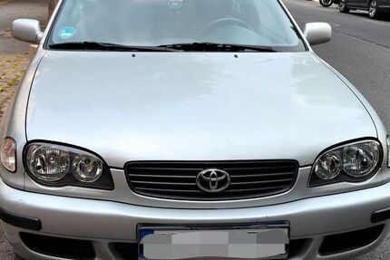 Toyota Corolla 128.000 km 2.000 &euro; Dresden 01159