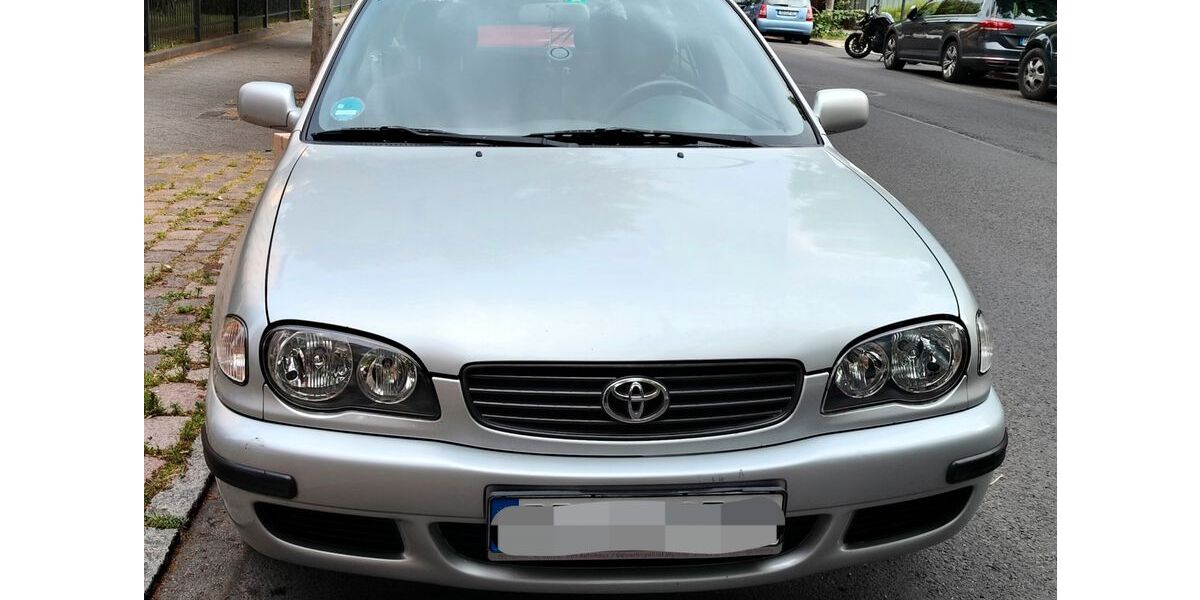 Toyota Corolla 128.000 km 2.000 &euro; Dresden 01159