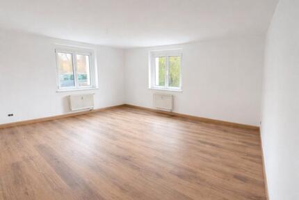 Wohnung Coswig - 3 Zimmer, 74 m&sup2;, 880&euro; | Angebot:25917464