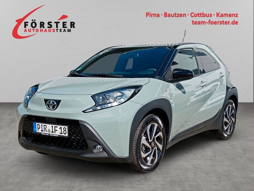 Toyota Aygo (X) 2.500 km 17.840 € Pirna 01796