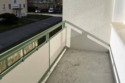 Wohnung Dorfhain - 3 Zimmer, 66 m&sup2;, 395&euro; | Angebot:26220651
