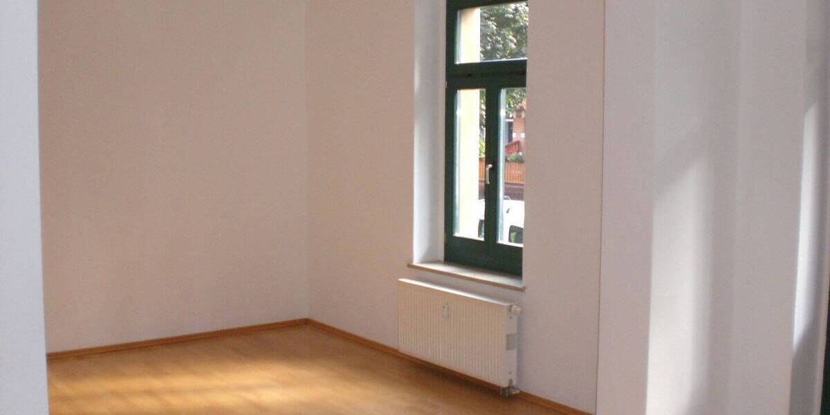 Etagenwohnung Dresden Cotta - 3 Zimmer, 93 m&sup2;, 270.000&euro; | Angebot:25682407