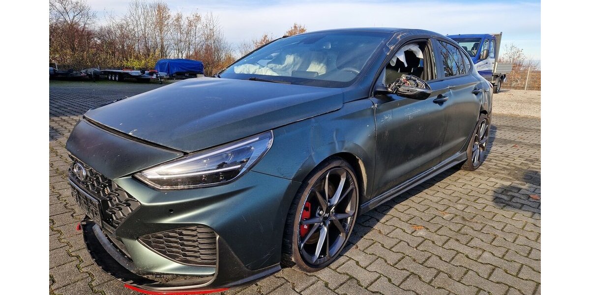 Hyundai i30 Fastback N Performance 28.530 km 7.900 &euro; Wilsdruff 01723