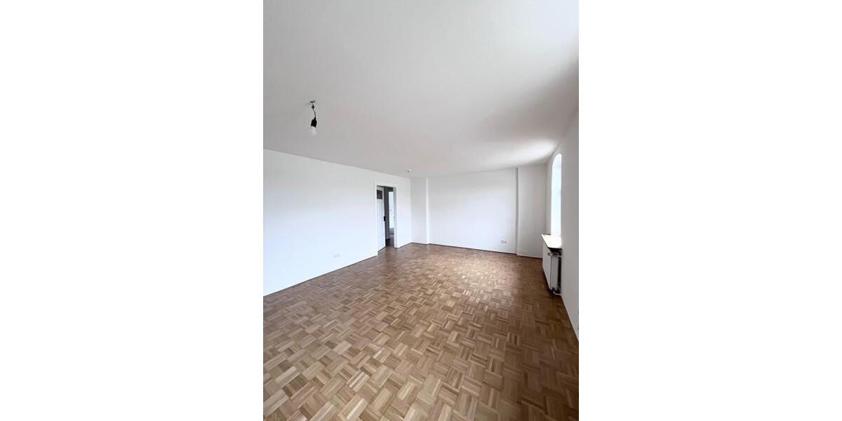 Etagenwohnung Meißen - 3 Zimmer, 80 m&sup2;, 608&euro; | Angebot:24034191