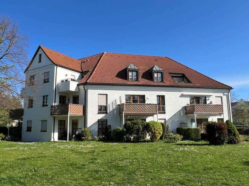 Wohnung zum Kaufen in Dresden 146.500 € 58.55 m²