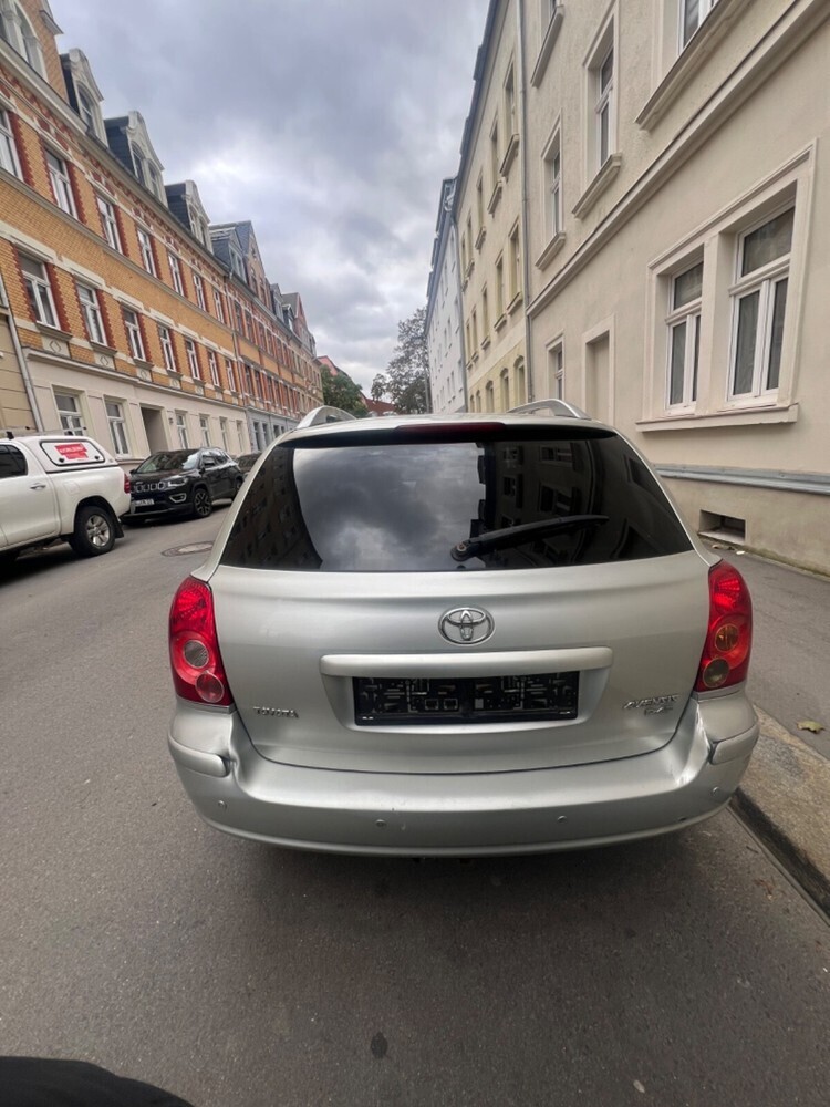 Avensis Kombi