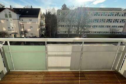 Wohnung Dresden Strehlen - 3 Zimmer, 66 m&sup2;, 630&euro; | Angebot:26586682