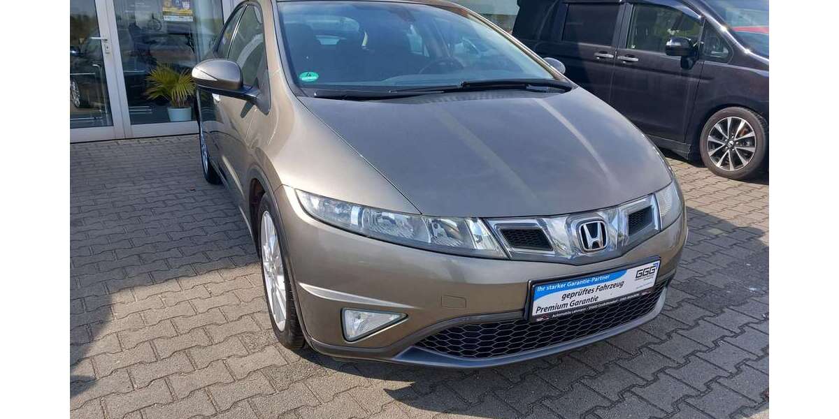 Honda Civic 61.500 km 7.990 &euro; Großröhrsdorf OT Bretnig 01900
