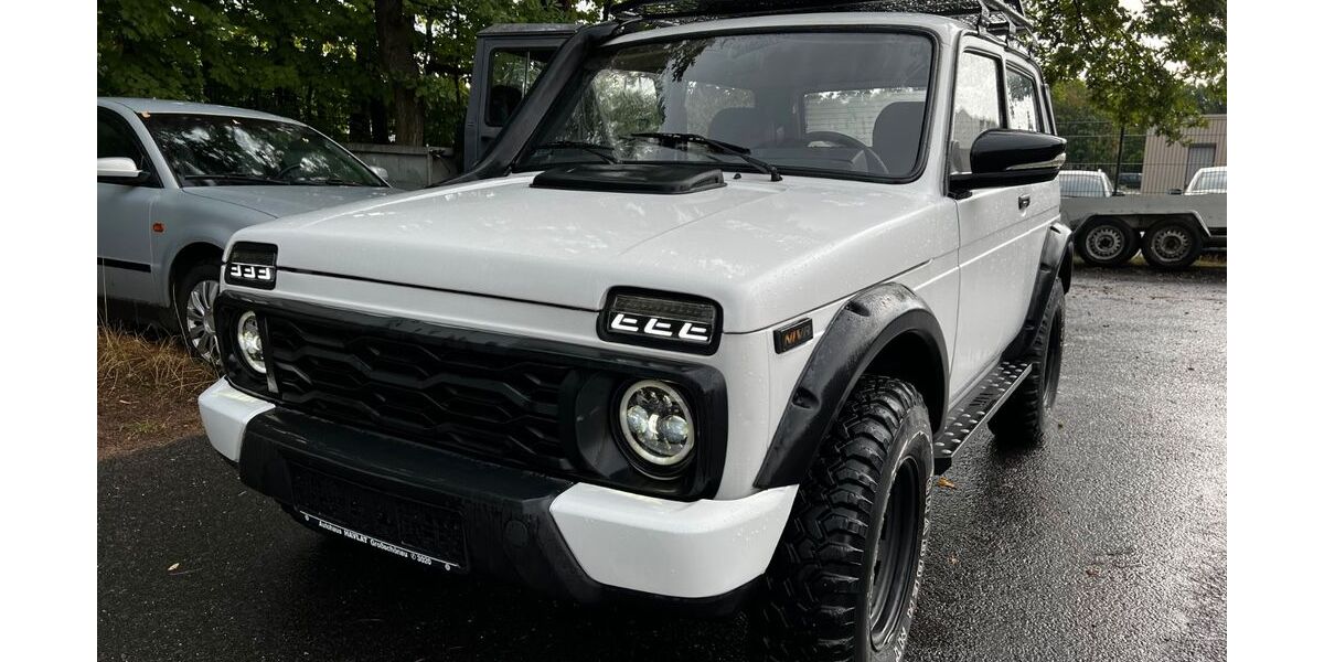 Lada Niva 143.000 km 7.900 &euro; Ottendorf- Okrilla 01458