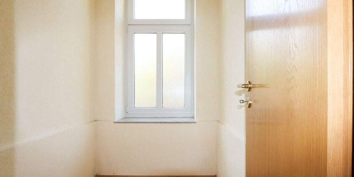 Etagenwohnung Dresden Löbtau-Nord - 2 Zimmer, 49 m&sup2;, 133.000&euro; | Angebot:25734706