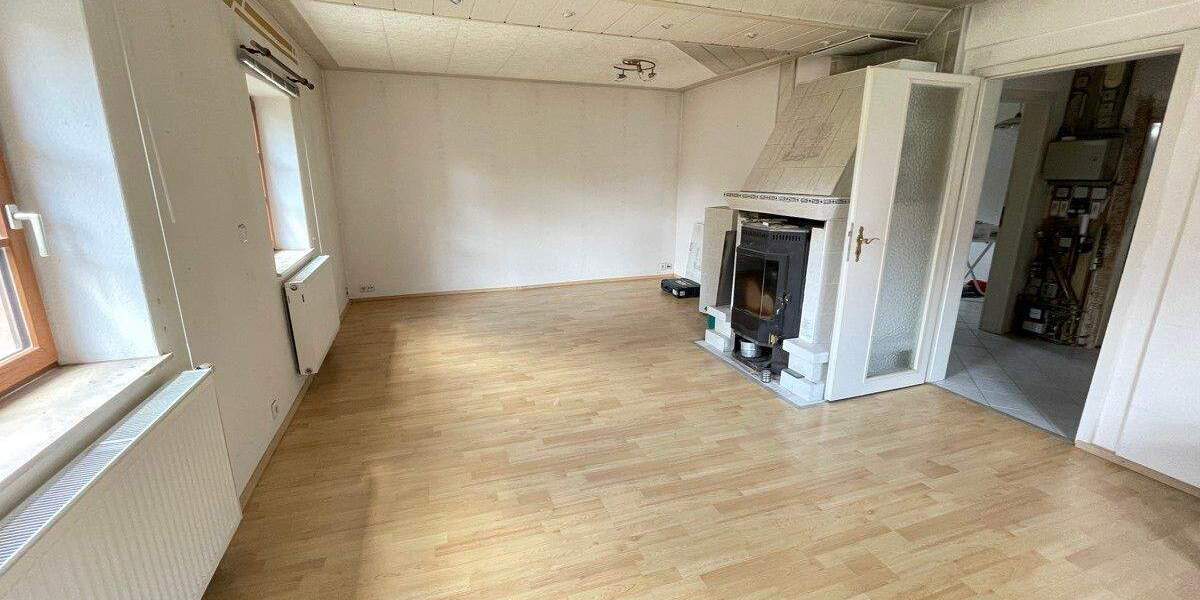 Einfamilienhaus Dresden / Klotzsche Klotzsche - 6 Zimmer, 200 m&sup2;, 339.000&euro; | Angebot:25667259