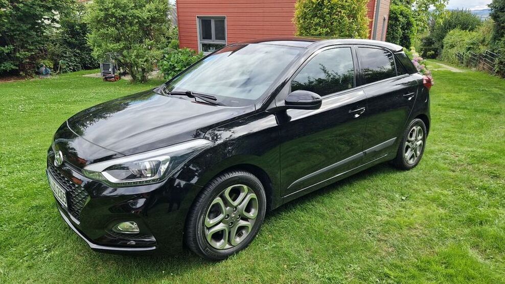 i20