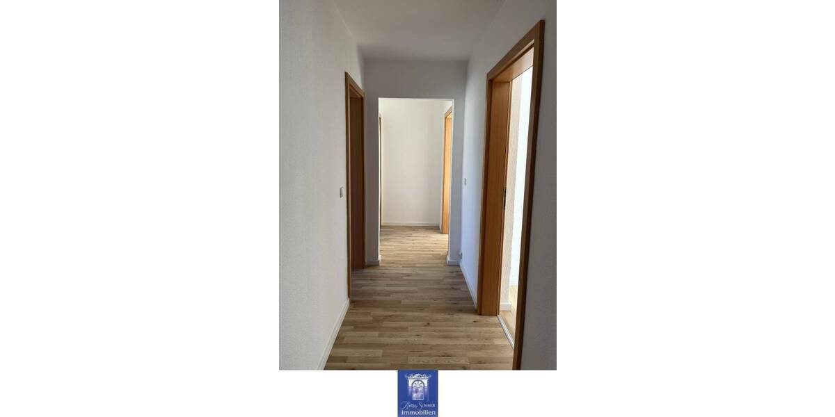 Etagenwohnung Dorfhain - 3 Zimmer, 66 m&sup2;, 395&euro; | Angebot:26220651