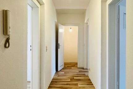 Wohnung zum Mieten in Freital 326,94 € 54.04 m² 2 zimmer